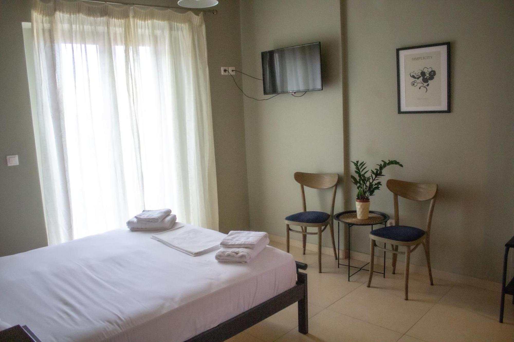 Kritamos Apartments Kardhamili Exteriör bild